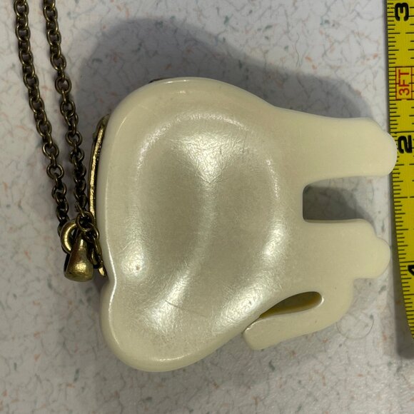 Elephant Necklace - Picture 5 of 5